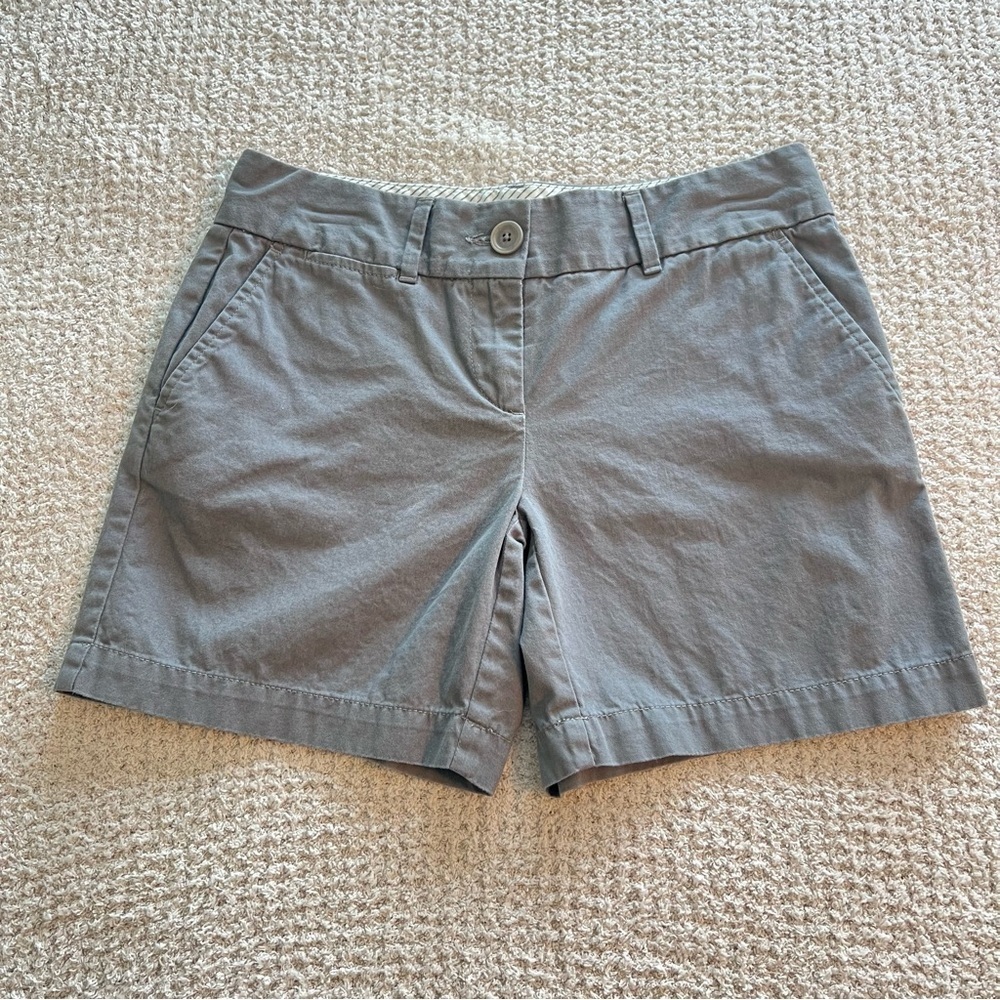 Ann Taylor LOFT Gray Shorts “The Riviera Short” Size 0 - Picture 1 of 9